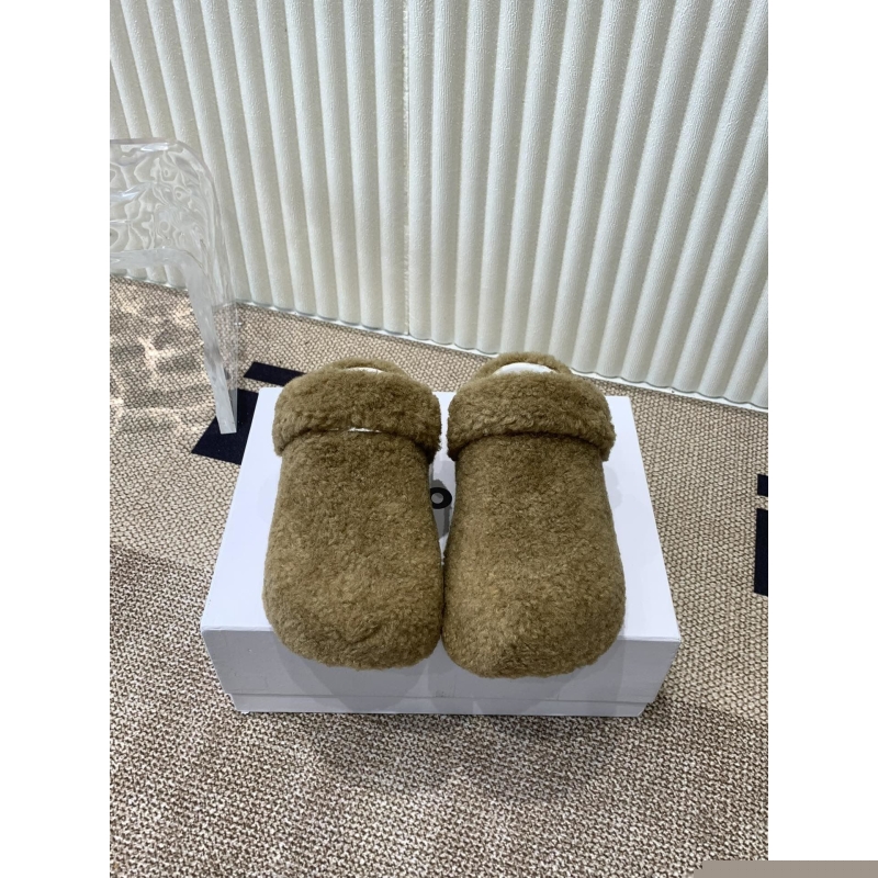 Other Slippers